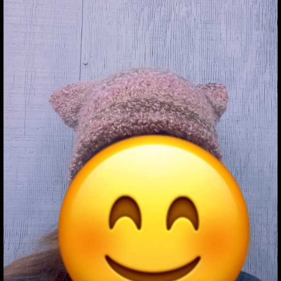 🍂 😺 Cat Beanie - Picture 2 of 2